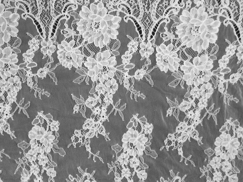 Abstract Pattern White Embroidery Bridal Lace Fabric